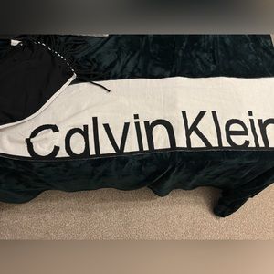 Calvin Klein reversible scarf